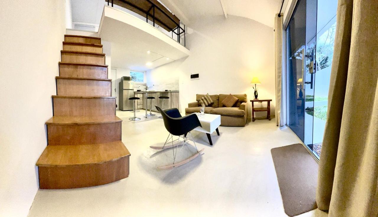 Tiny Houses En Asuncion. Zona Aeropuerto-Rakiura Zarate Isla Exterior photo